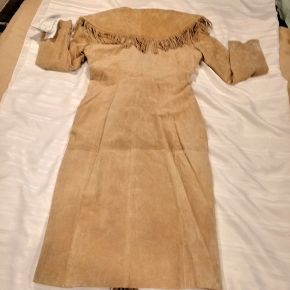 NEW Pamela McCoy Tan Leather Coat with Fringe - Picture 3 of 8